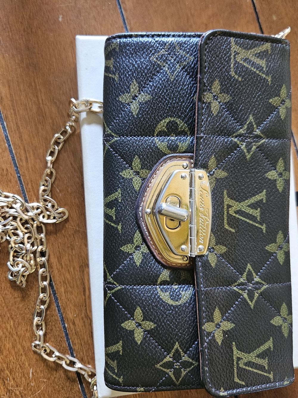 Louis Vuitton Monogram Sarah Etoile Wallet With Added Chain